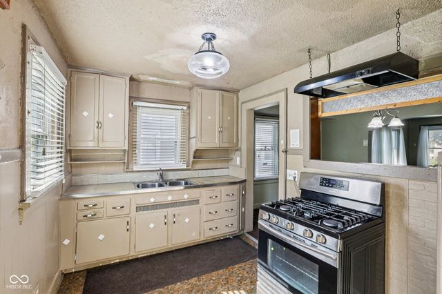 5131 Ralston Avenue, Indianapolis, IN 46205