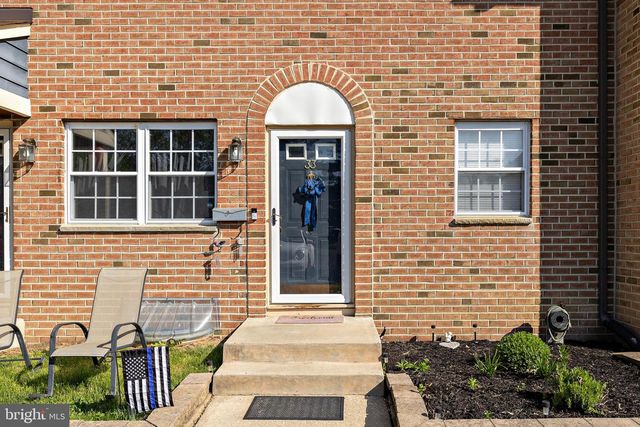 33 EAVES MILL RD, Medford, NJ 08055