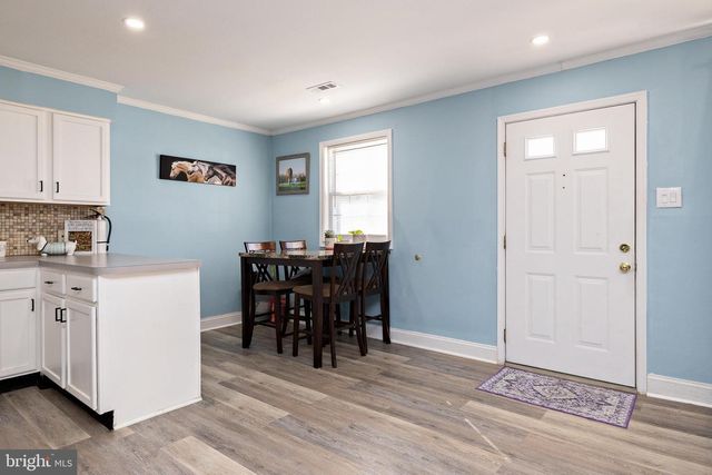33 EAVES MILL RD, Medford, NJ 08055