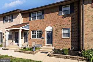 33 EAVES MILL RD, Medford, NJ 08055