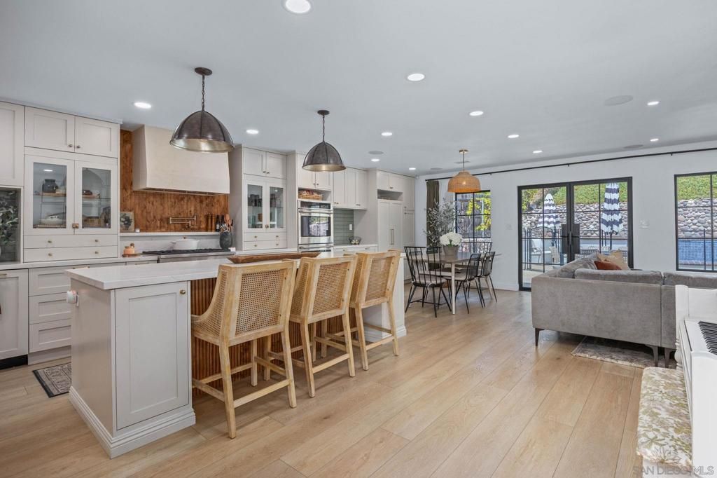 Image 16 of property listing at 3641 Mt Aclare Ave, San Diego, CA 92111