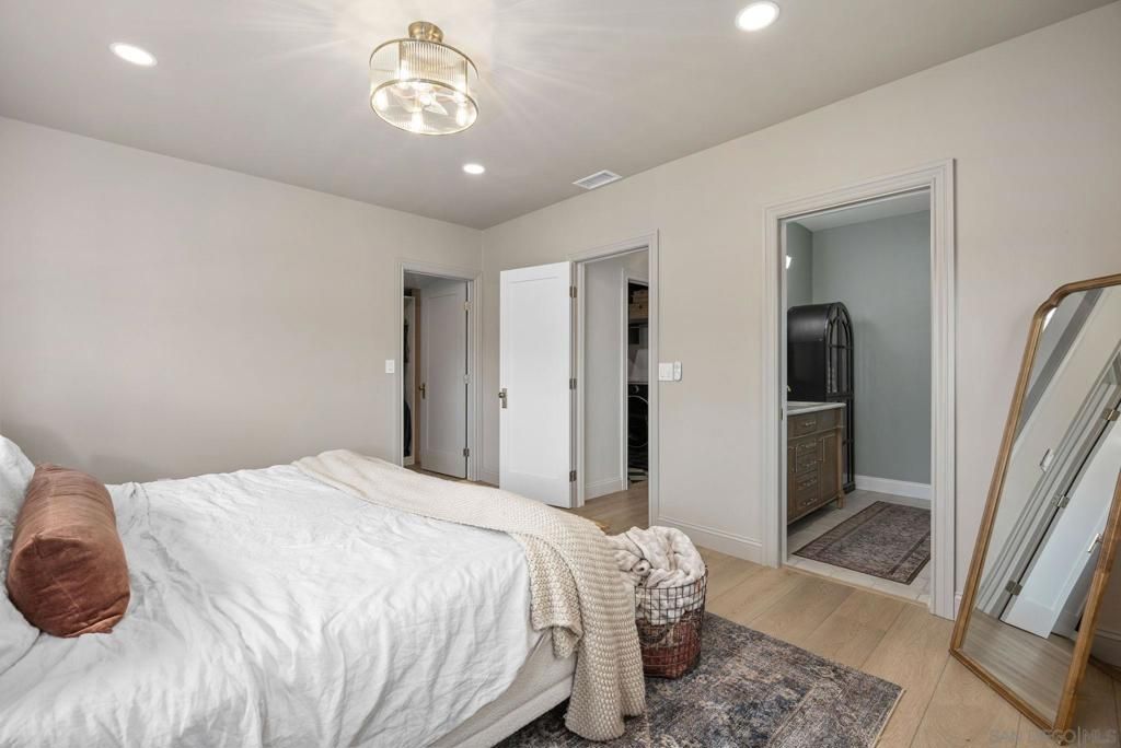 Image 19 of property listing at 3641 Mt Aclare Ave, San Diego, CA 92111