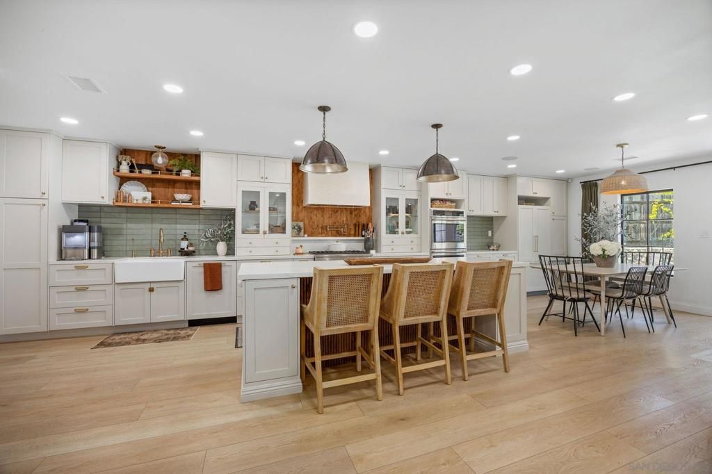Image 7 of property listing at 3641 Mt Aclare Ave, San Diego, CA 92111