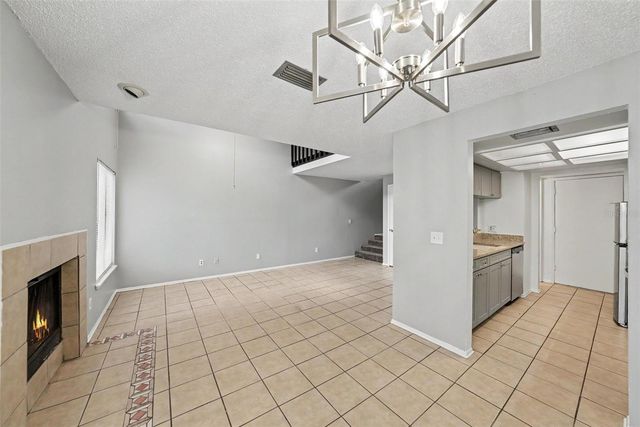 12409 TITUS CT, Tampa, FL 33612