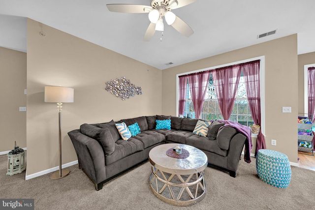 60 KYLE WAY, Ewing, NJ 08628