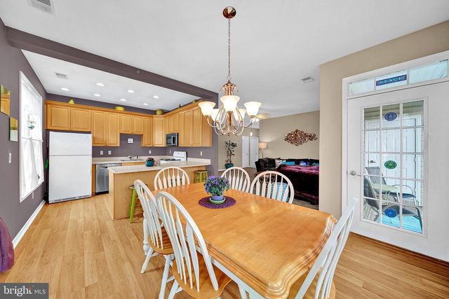 60 KYLE WAY, Ewing, NJ 08628