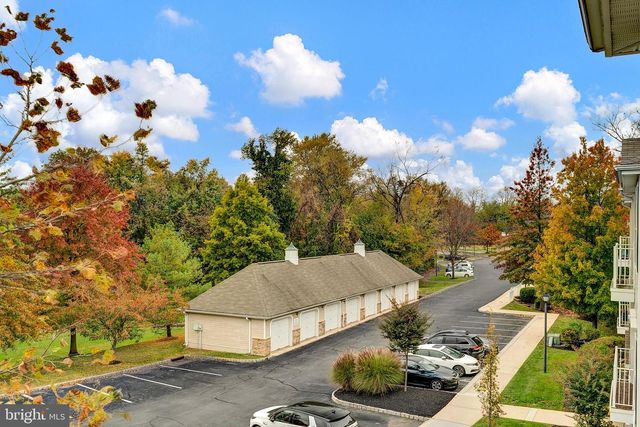 60 KYLE WAY, Ewing, NJ 08628