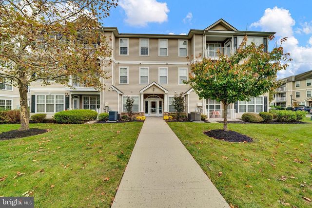 60 KYLE WAY, Ewing, NJ 08628