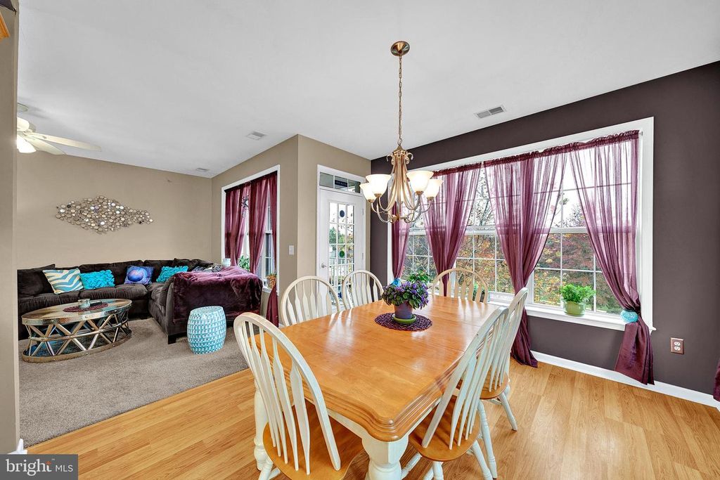 60 KYLE WAY, Ewing, NJ 08628