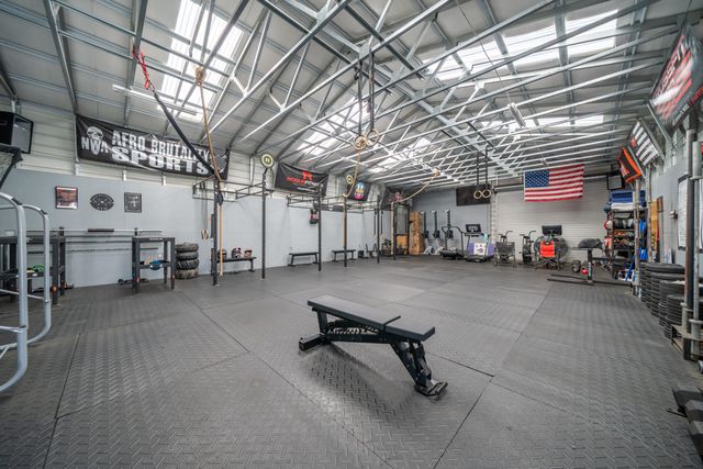 15320 Middletown Park Drive, Redding, CA 96001