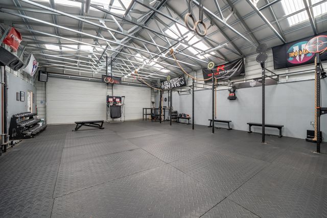 15320 Middletown Park Drive, Redding, CA 96001