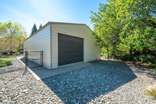 15320 Middletown Park Drive, Redding, CA 96001