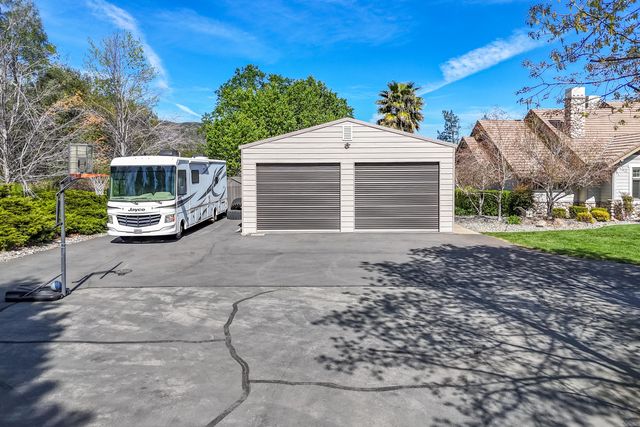 15320 Middletown Park Drive, Redding, CA 96001