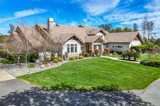 15320 Middletown Park Drive, Redding, CA 96001