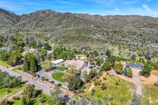 15320 Middletown Park Drive, Redding, CA 96001