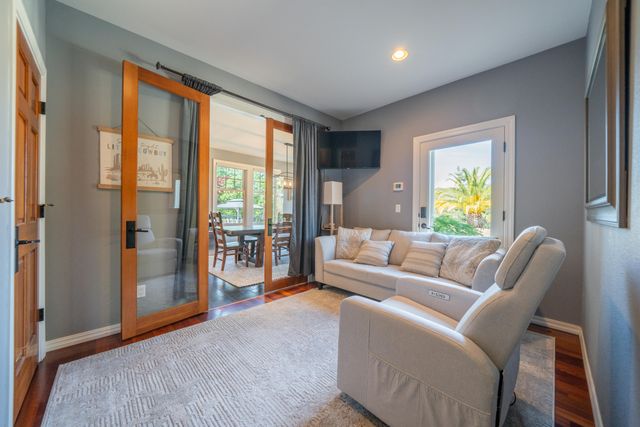 15320 Middletown Park Drive, Redding, CA 96001