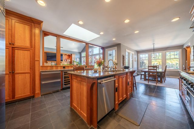 15320 Middletown Park Drive, Redding, CA 96001