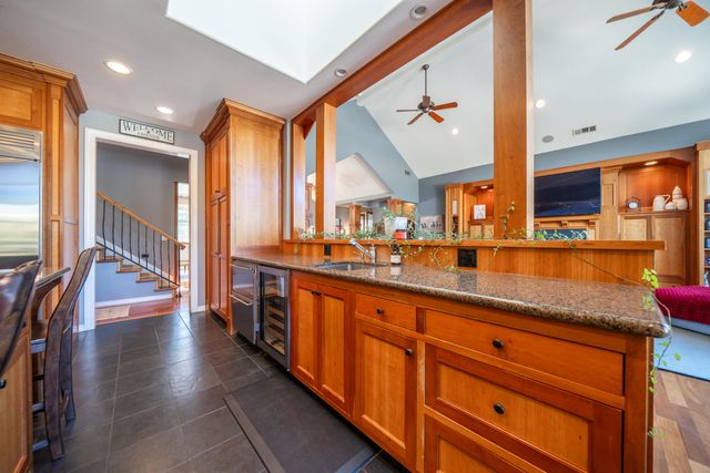 15320 Middletown Park Drive, Redding, CA 96001