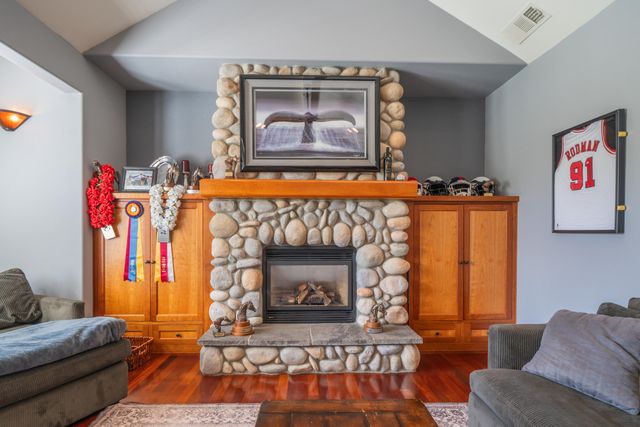 15320 Middletown Park Drive, Redding, CA 96001