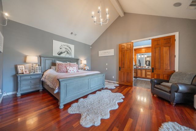 15320 Middletown Park Drive, Redding, CA 96001