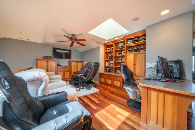 15320 Middletown Park Drive, Redding, CA 96001