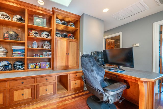 15320 Middletown Park Drive, Redding, CA 96001