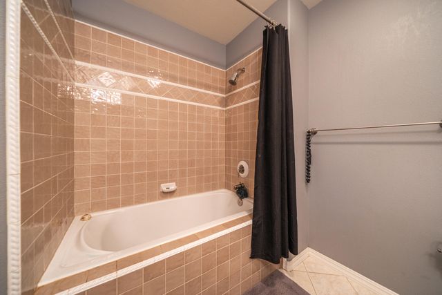 15320 Middletown Park Drive, Redding, CA 96001