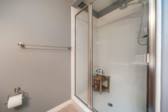 15320 Middletown Park Drive, Redding, CA 96001