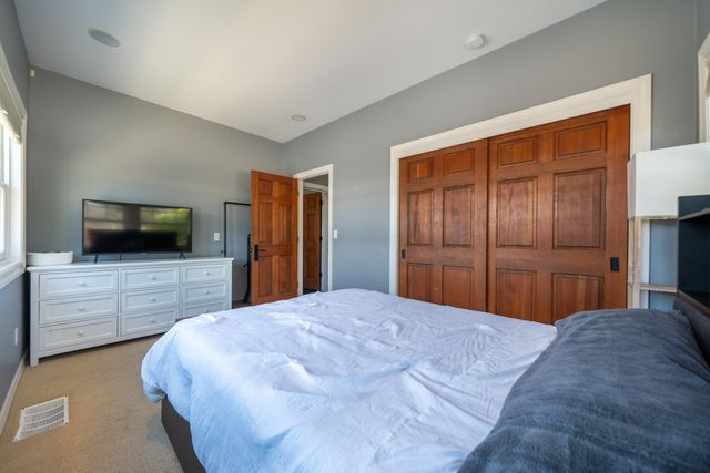 15320 Middletown Park Drive, Redding, CA 96001