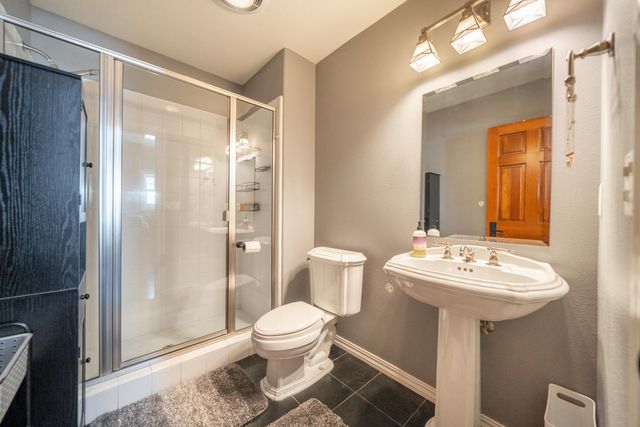 15320 Middletown Park Drive, Redding, CA 96001