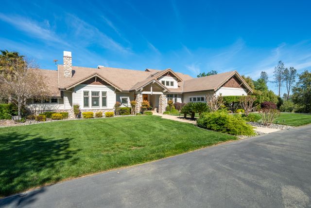 15320 Middletown Park Drive, Redding, CA 96001