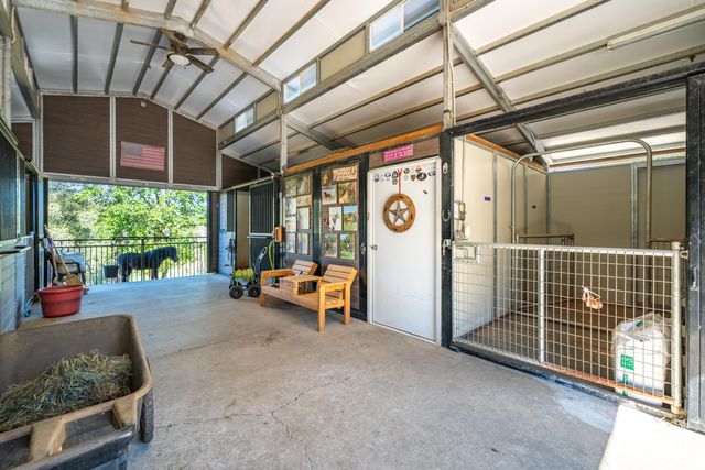 15320 Middletown Park Drive, Redding, CA 96001