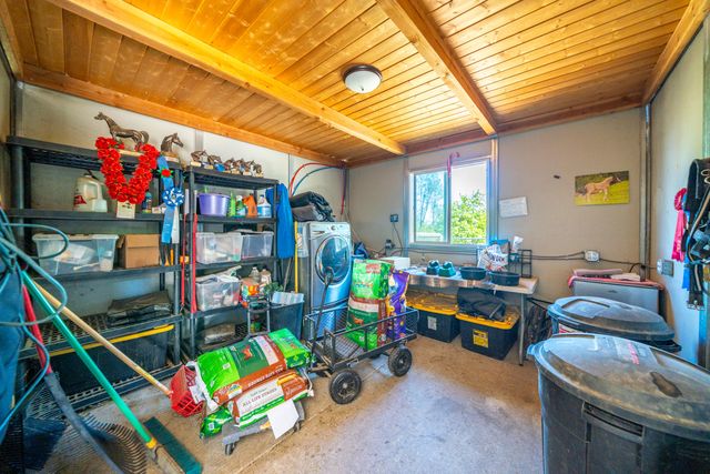 15320 Middletown Park Drive, Redding, CA 96001