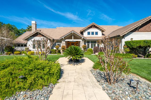 15320 Middletown Park Drive, Redding, CA 96001