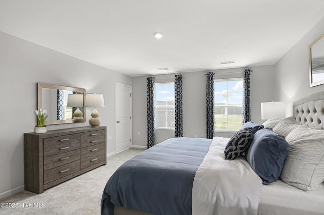 509 Bell Creek Avenue NE, Winnabow, NC 28479