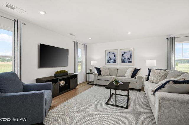 509 Bell Creek Avenue NE, Winnabow, NC 28479