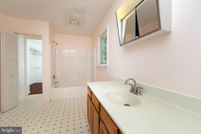 122 NEW JERSEY AVE, Newfield, NJ 08344