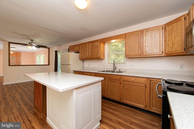 122 NEW JERSEY AVE, Newfield, NJ 08344