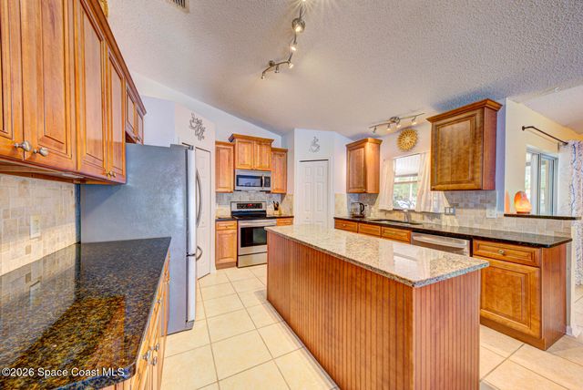 261 Franciscan Avenue NW, Palm Bay, FL 32907