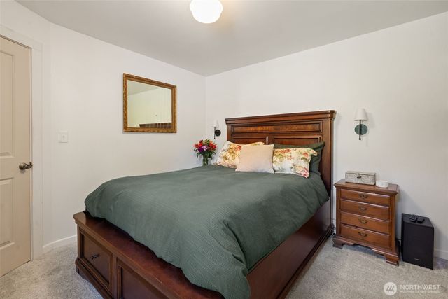1310 N Montgomery Avenue, Bremerton, WA 98312