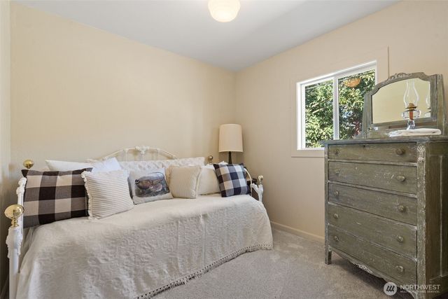 1310 N Montgomery Avenue, Bremerton, WA 98312