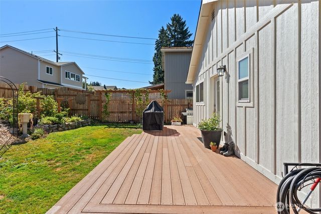 1310 N Montgomery Avenue, Bremerton, WA 98312