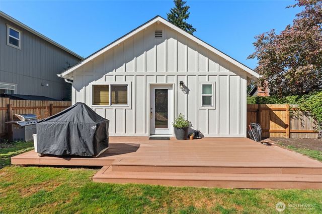 1310 N Montgomery Avenue, Bremerton, WA 98312