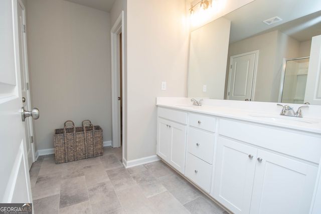 12 Mercury Lane 29, Newnan, GA 30265