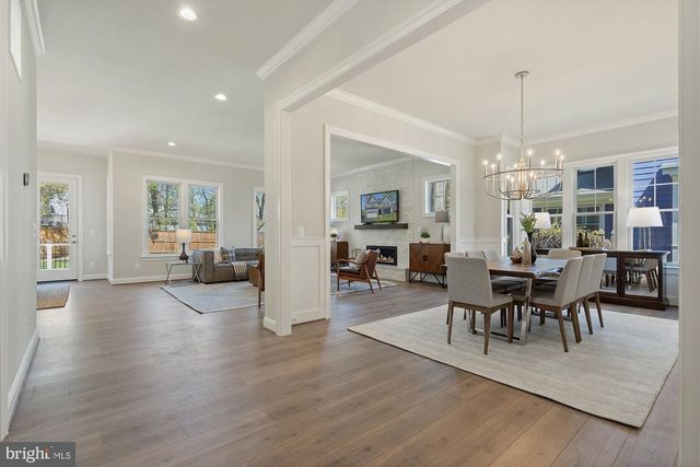 2221 ORCHID DR, Falls Church, VA 22046