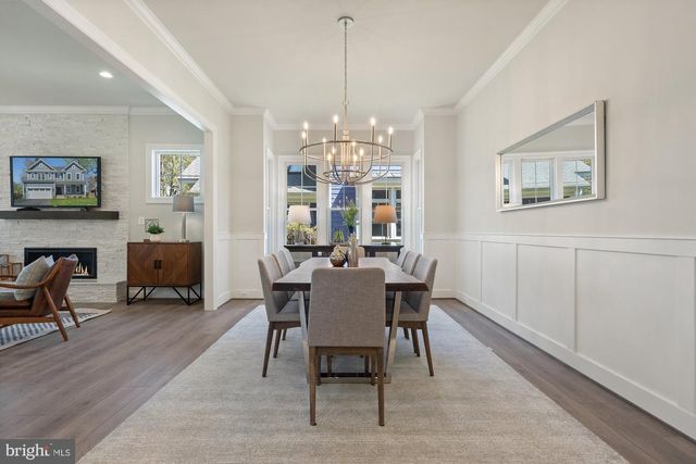 2221 ORCHID DR, Falls Church, VA 22046