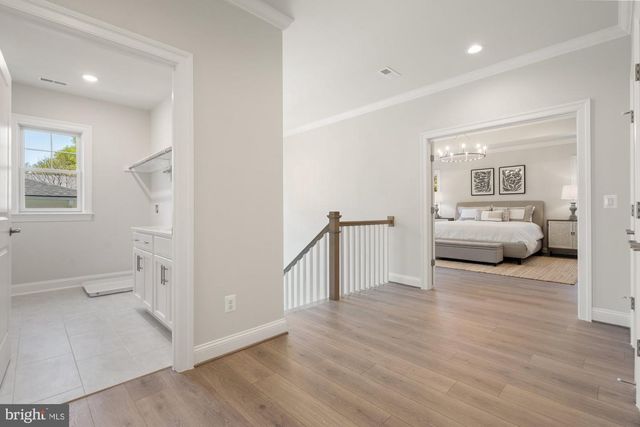 2221 ORCHID DR, Falls Church, VA 22046