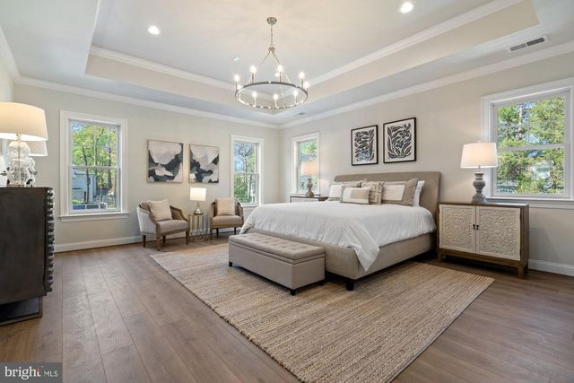 2221 ORCHID DR, Falls Church, VA 22046