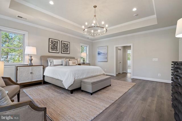 2221 ORCHID DR, Falls Church, VA 22046