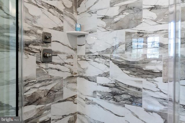 2221 ORCHID DR, Falls Church, VA 22046